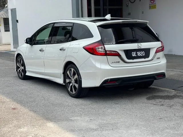 Honda Jade
