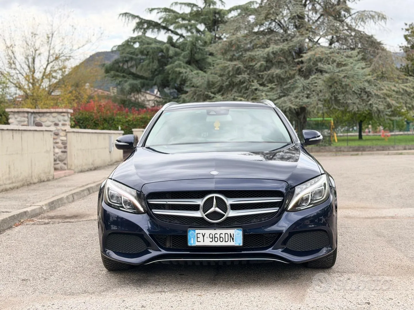 Mercedes-Benz C-Class 2015 photo 2