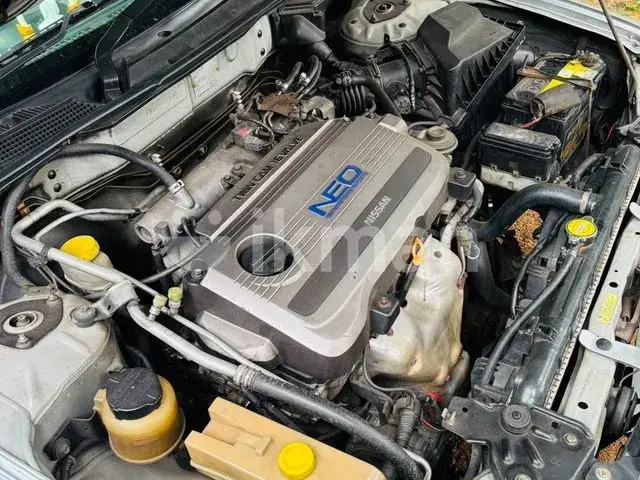 Nissan Sunny 2000 photo 3
