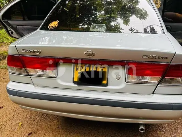 Nissan Sunny 2000 photo 5