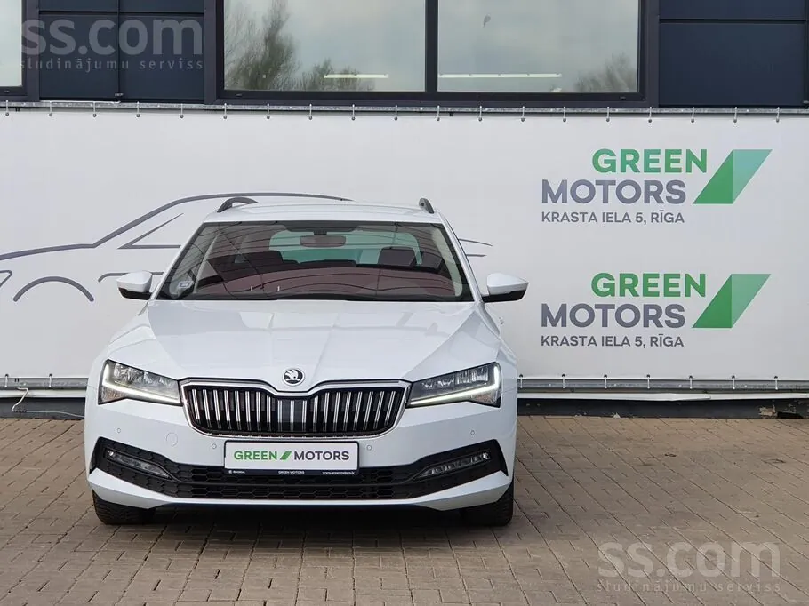 Skoda Superb 2021 photo 2