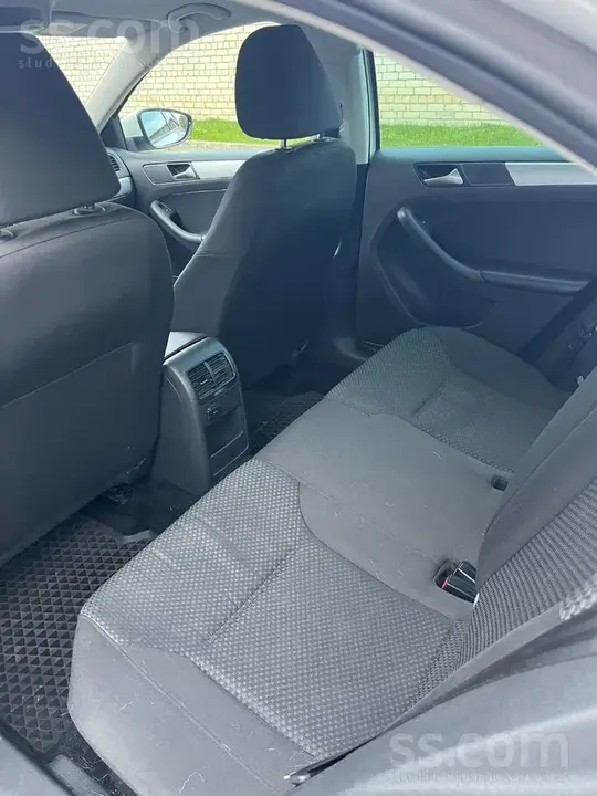 Volkswagen Jetta 2014 photo 2