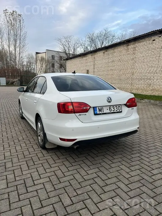 Volkswagen Jetta 2014 photo 4