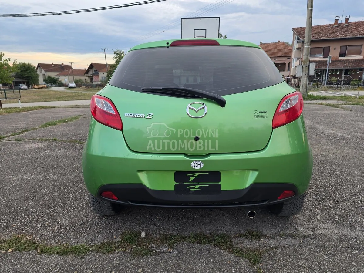 Mazda 2 2008 photo 5