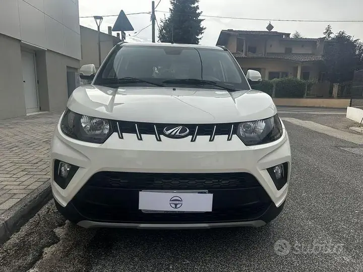 Mahindra Kuv100 Nxt 2023 photo 2