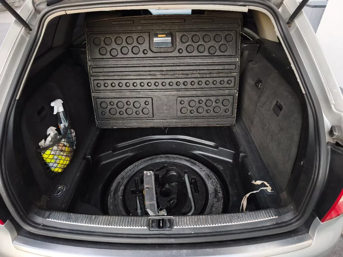 Audi A4 2003 photo 2