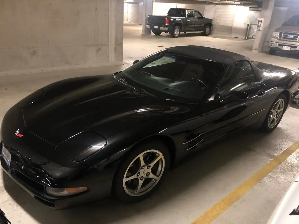 Chevrolet Corvette 2004 photo 3