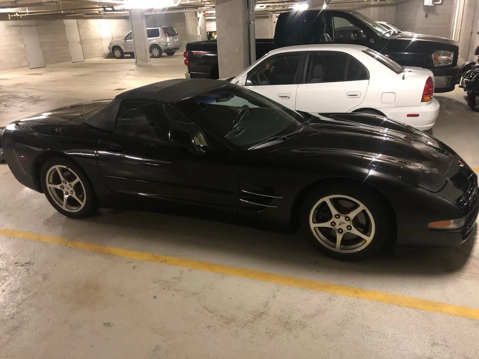 Chevrolet Corvette 2004 photo 4