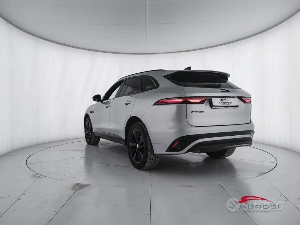Jaguar F-Pace 2022 photo 4