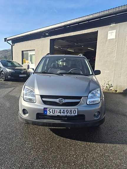 Suzuki Ignis 2007 photo 2