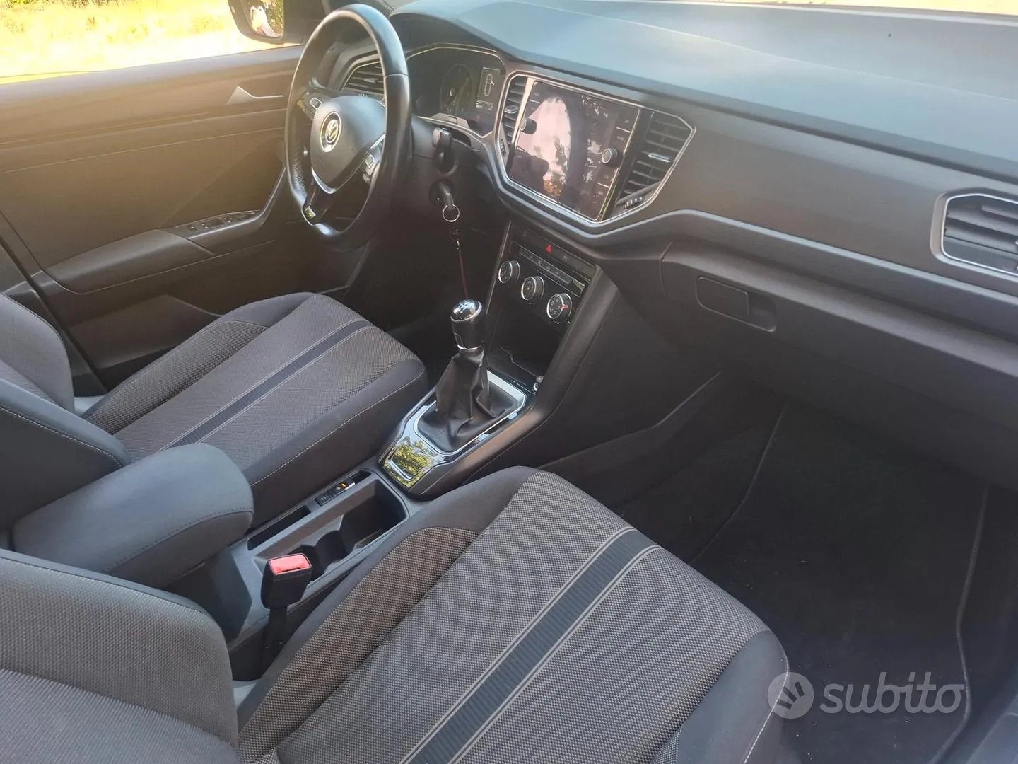 Volkswagen T-Roc 2019 photo 3