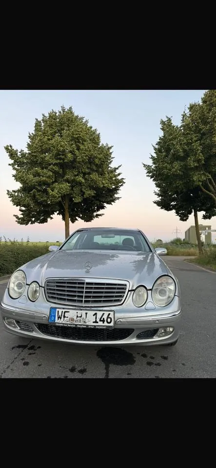 Mercedes-Benz E270