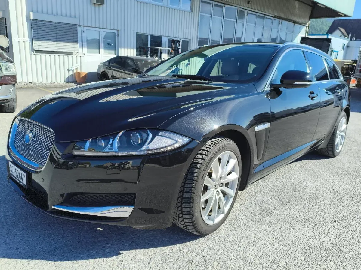 Jaguar Xf 2013 photo 2