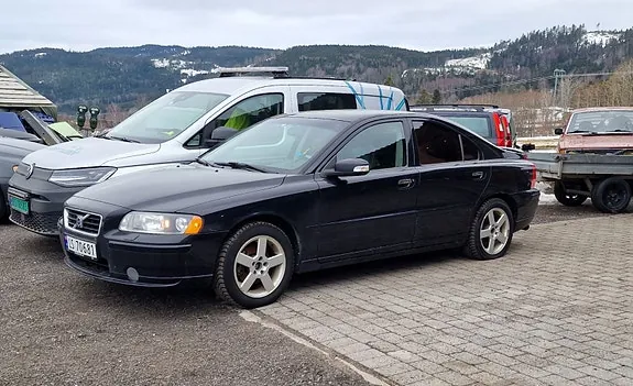Volvo S60 2008 photo 2