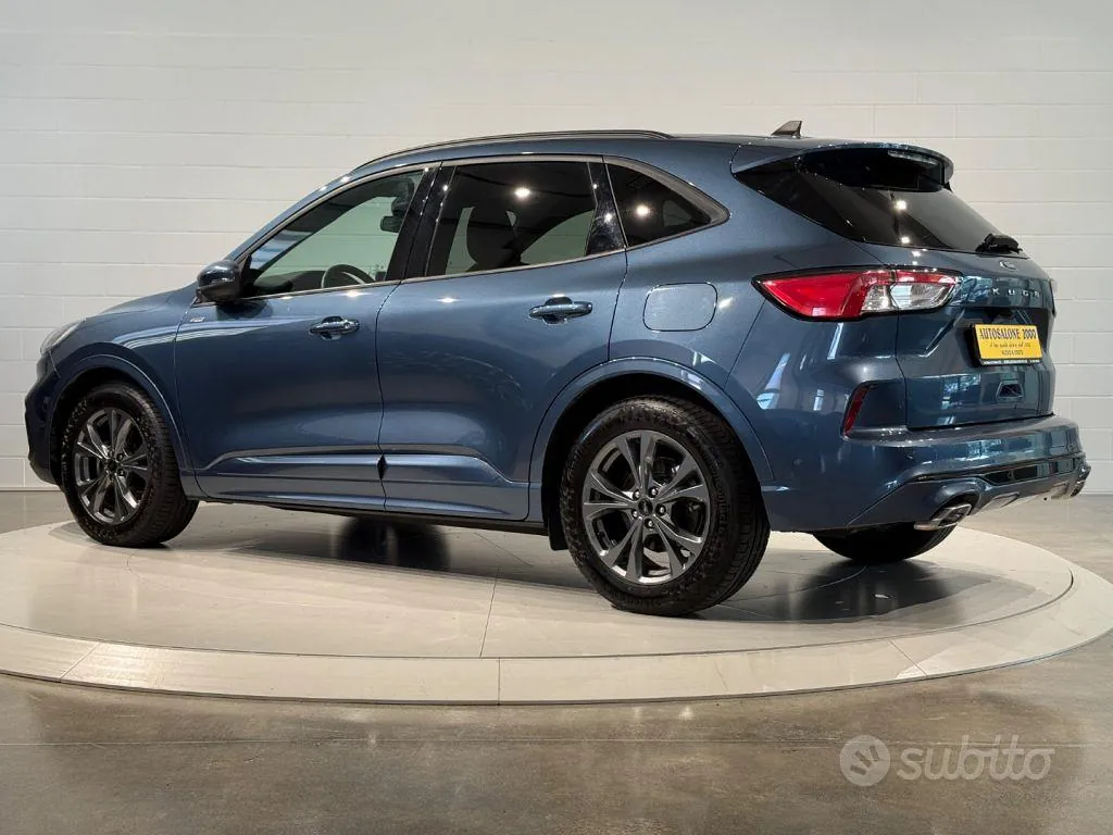 Ford Kuga 2023 photo 3