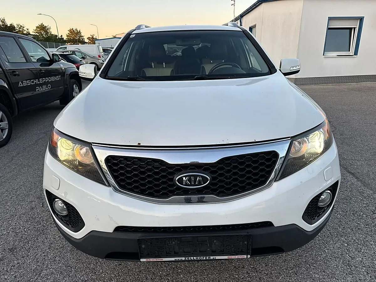 Kia Sorento 2010 photo 2
