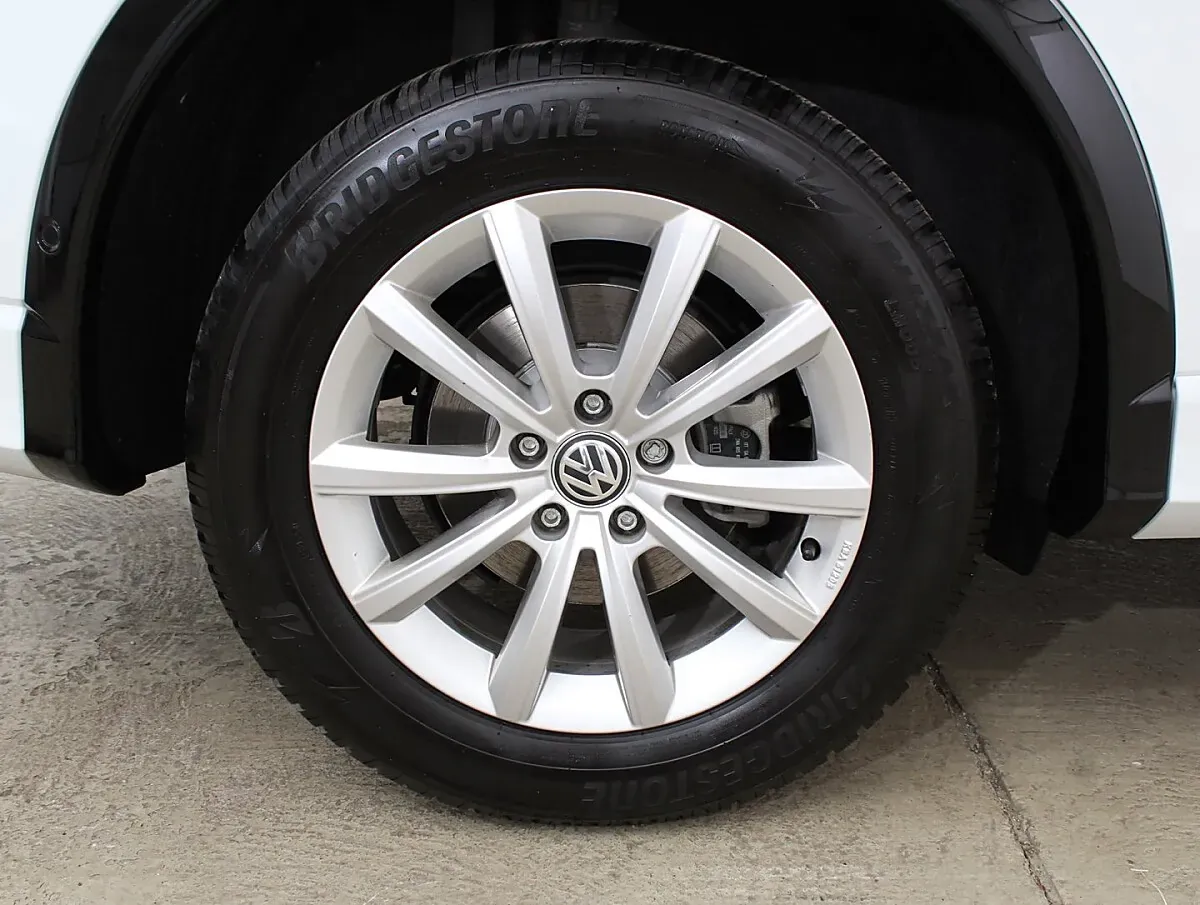Volkswagen Tiguan 2025 photo 3