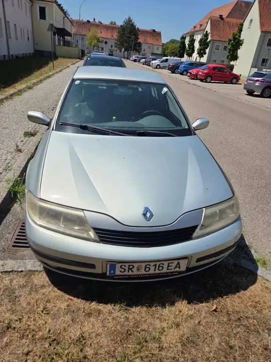 Renault Laguna 2004 photo 2