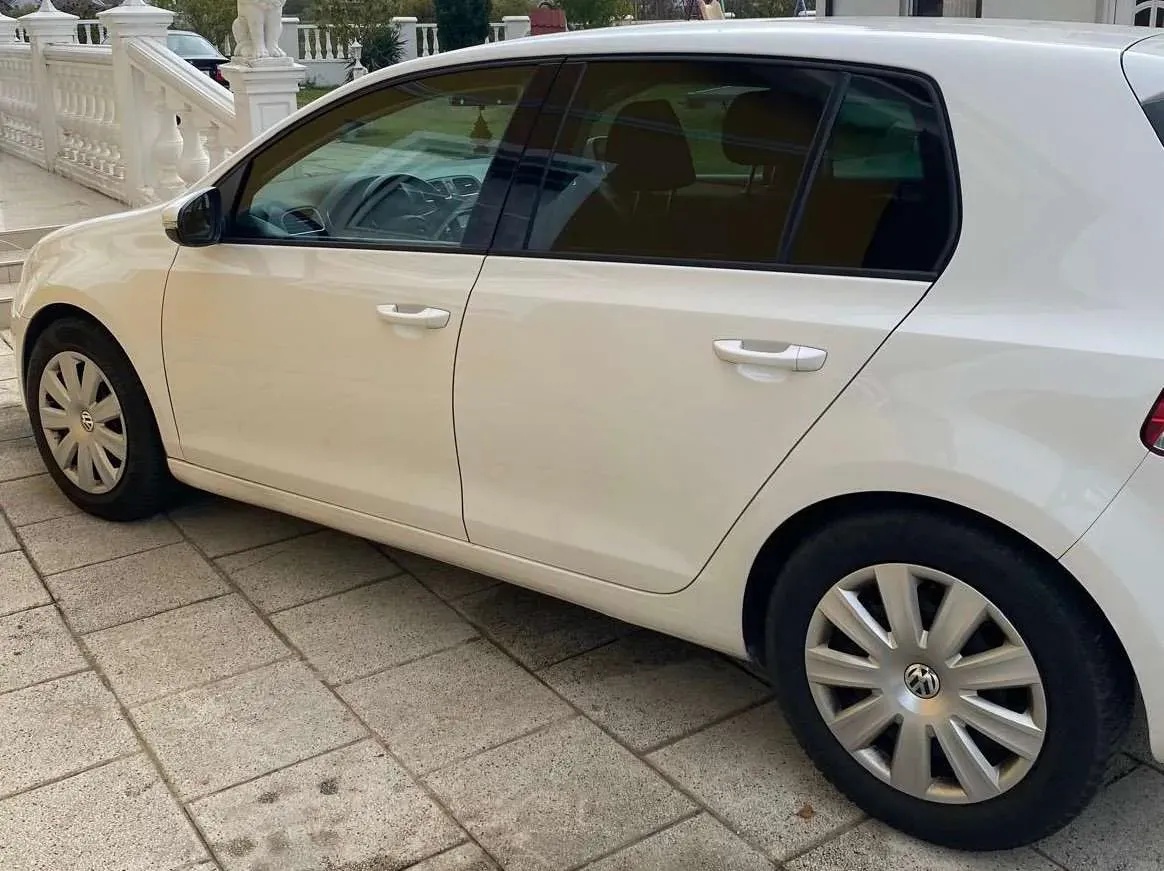 Volkswagen Golf 2012 photo 3