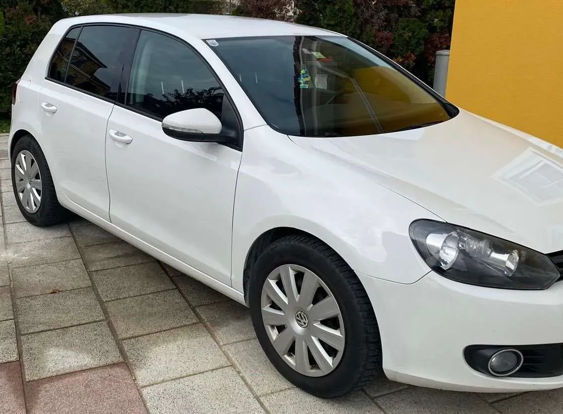 Volkswagen Golf 2012 photo 2