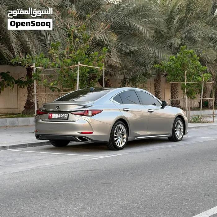 Lexus Es 2021 photo 2