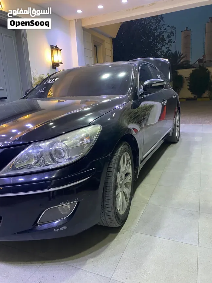 Genesis G80 2010 photo 2