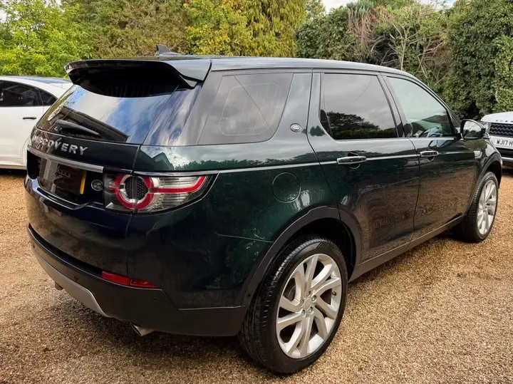 Land Rover Discovery Sport 2015 photo 2