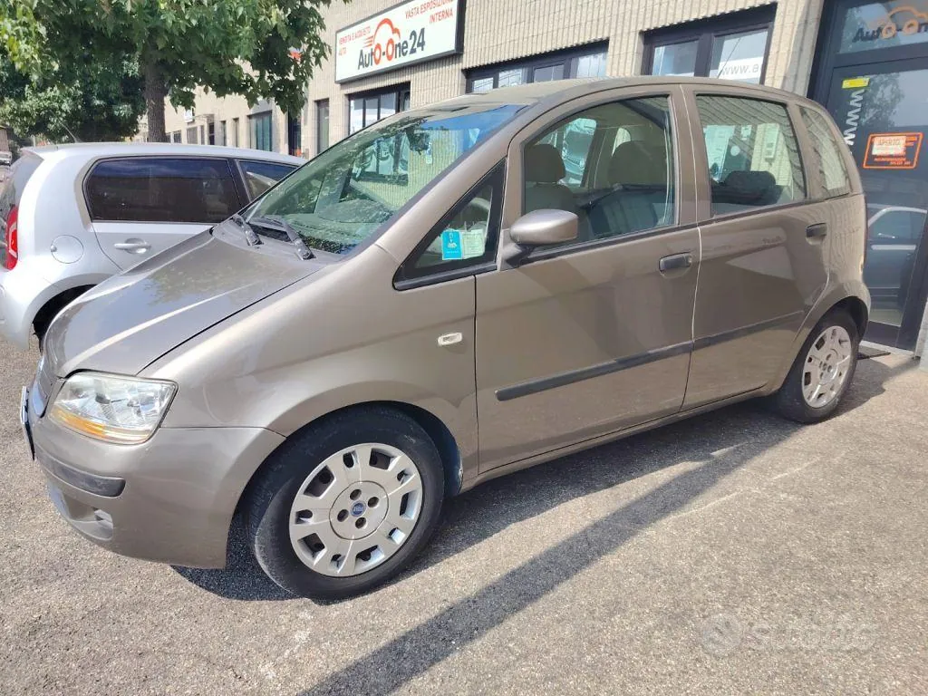 Fiat Idea 2008 photo 4