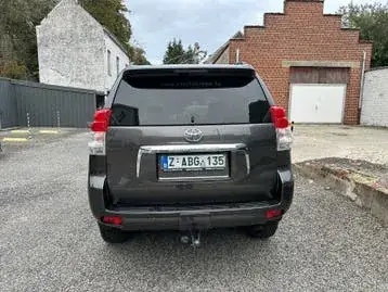 Toyota Land Cruiser 2010 photo 3