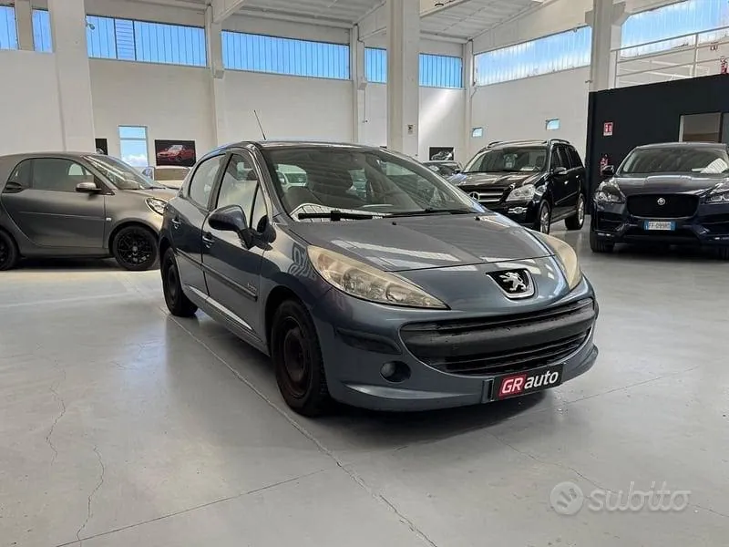 Peugeot 207 2008 photo 4
