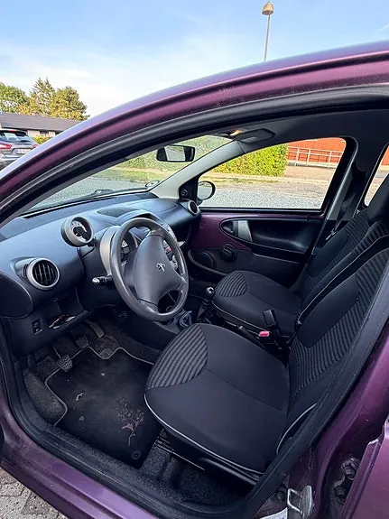 Peugeot 107 2013 photo 5