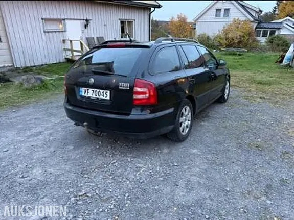 Skoda Octavia 2005 photo 4