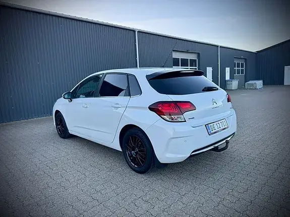 Citroen C4 2016 photo 3