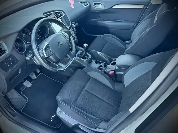 Citroen C4 2016 photo 5