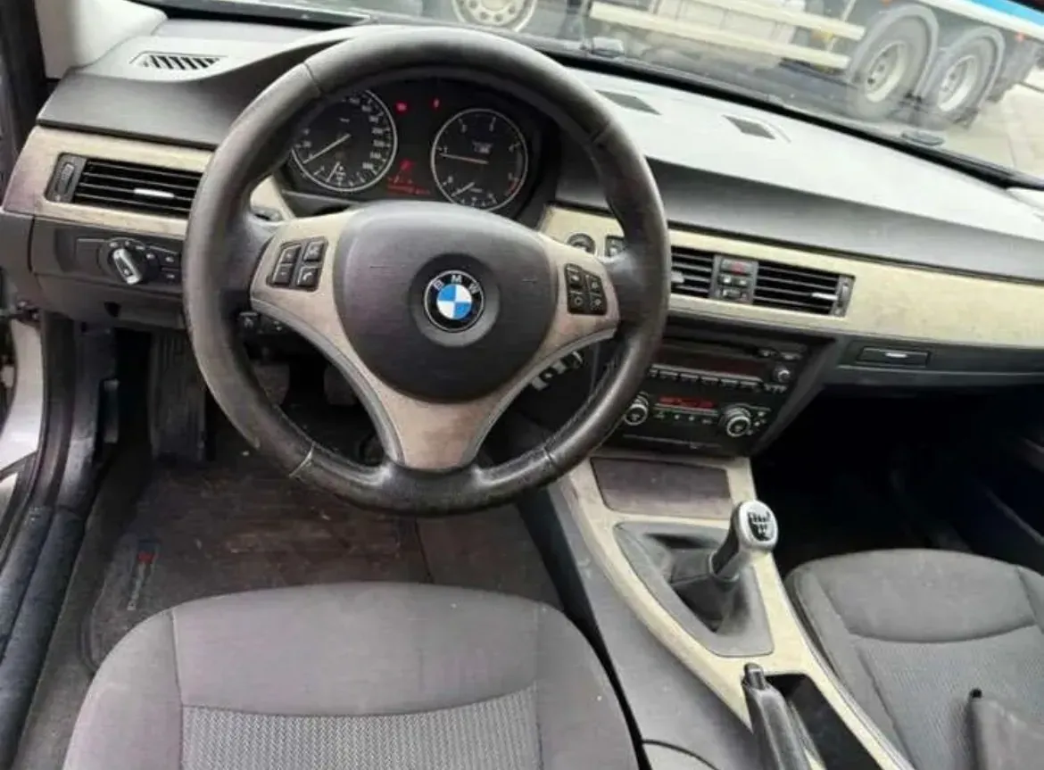 BMW 3 Series 2008 photo 3