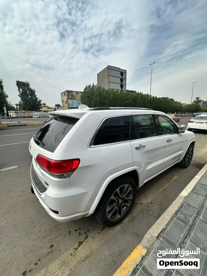 Jeep Grand Cherokee 2017 photo 4