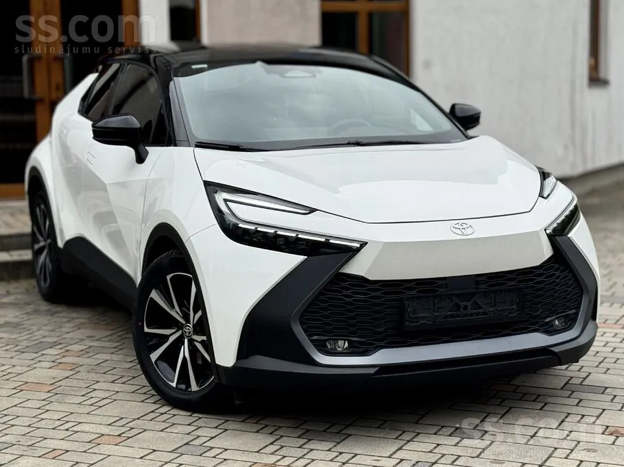 Toyota C-Hr 2025 photo 2
