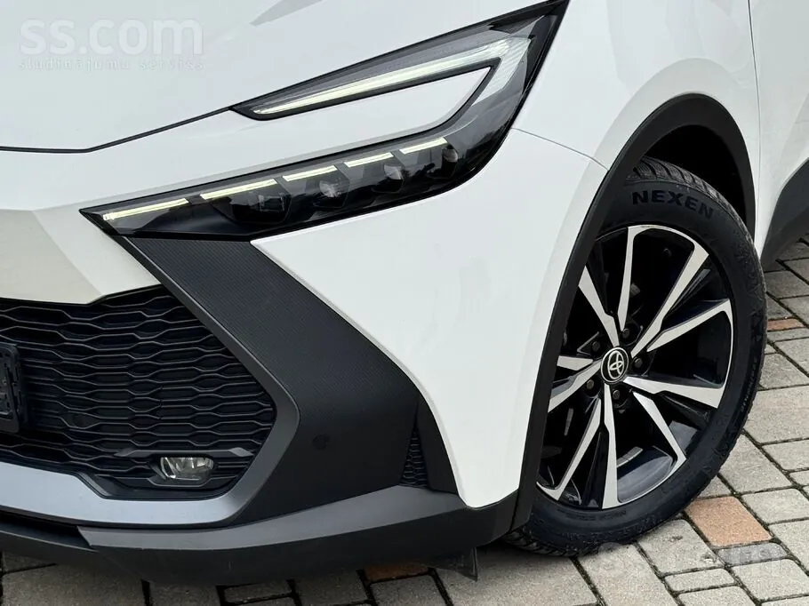 Toyota C-Hr 2025 photo 5