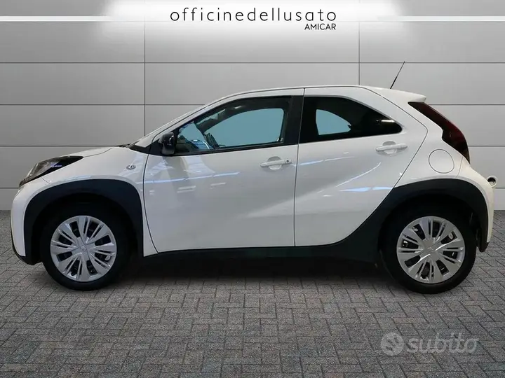 Toyota Aygo 2024 photo 2