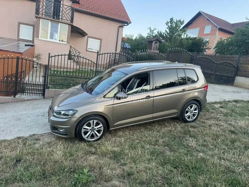 Volkswagen Touran 2018 photo 5