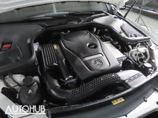 Mercedes-Benz E-Class 2022 photo 5