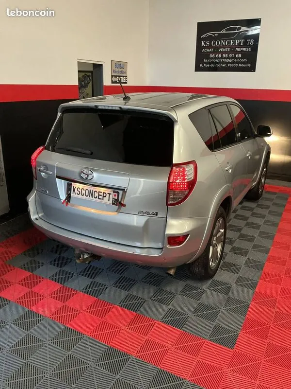 Toyota Rav4 2009 photo 4