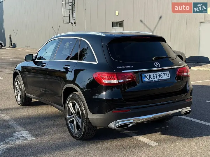 Mercedes-Benz Glc 2018 photo 5