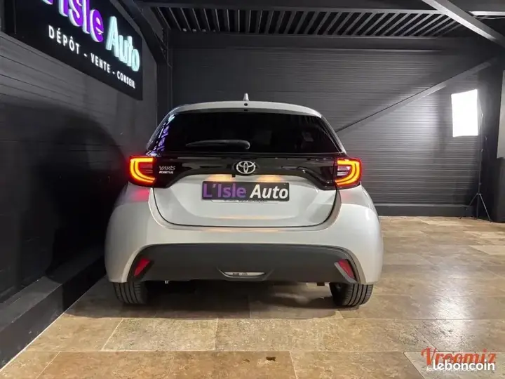 Toyota Yaris 2021 photo 4