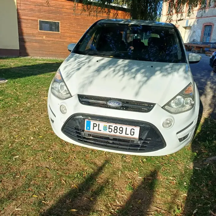 Ford S-Max