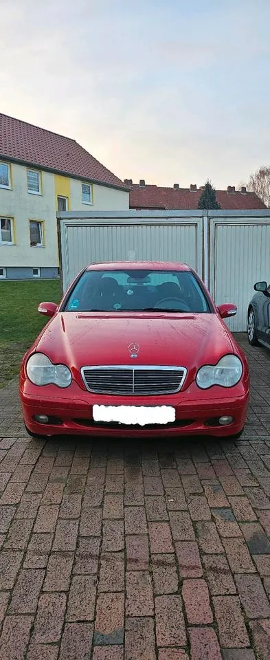 Mercedes-Benz C180