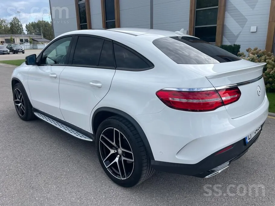Mercedes-Benz Gle350D 2016 photo 3