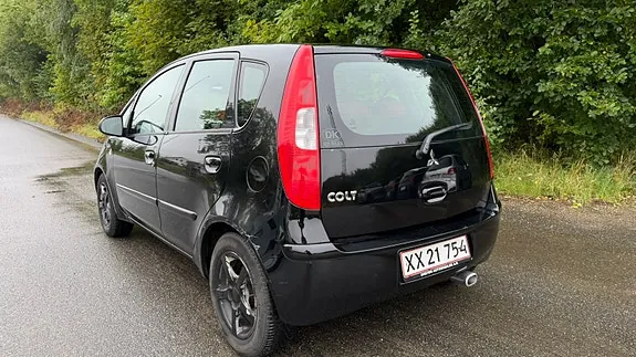Mitsubishi Colt 2005 photo 2