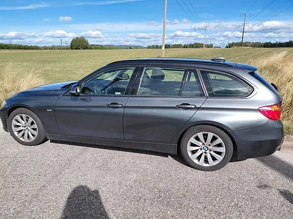 BMW 318D 2014 photo 2