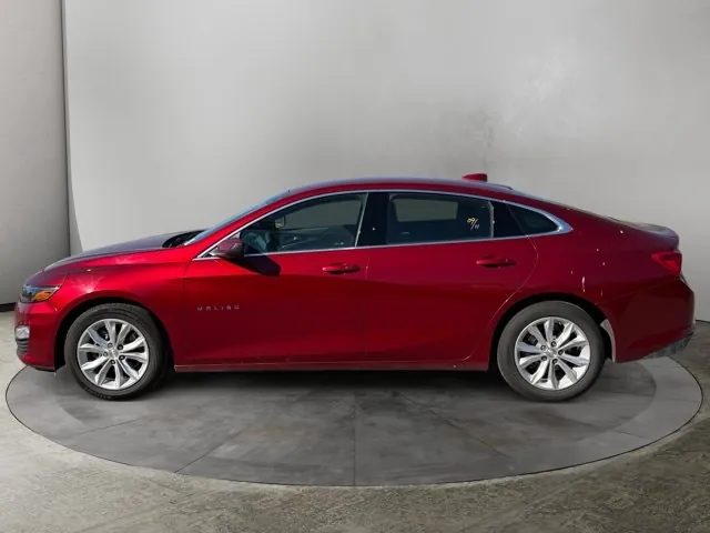 Chevrolet Malibu 2024 photo 2
